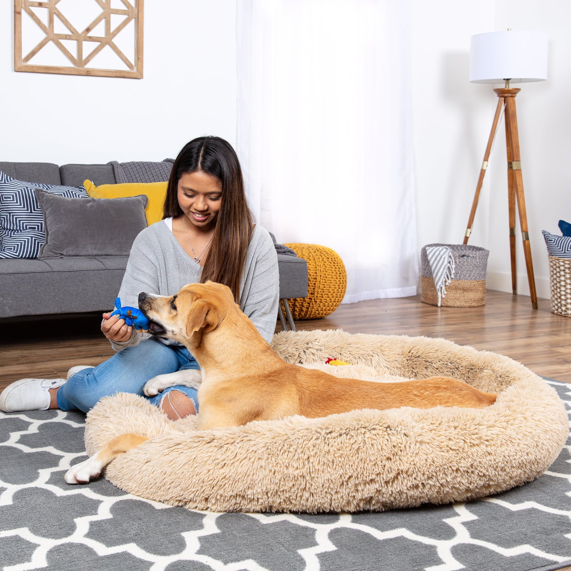 VittaPets Horizon Thermal-Core XL Bed – Orthopedic Self-Warming Shag Lounger